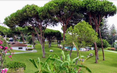 Playas del Duque- Premiado por sus jardines
