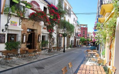 Marbella, una ciudad famosa por su glamour…